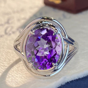 Anillo de moda de amatista para mujer